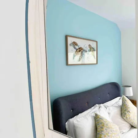 Apartment Minster Dreams - A Perfect Seaside Retreat For Couples Near Porthminster *